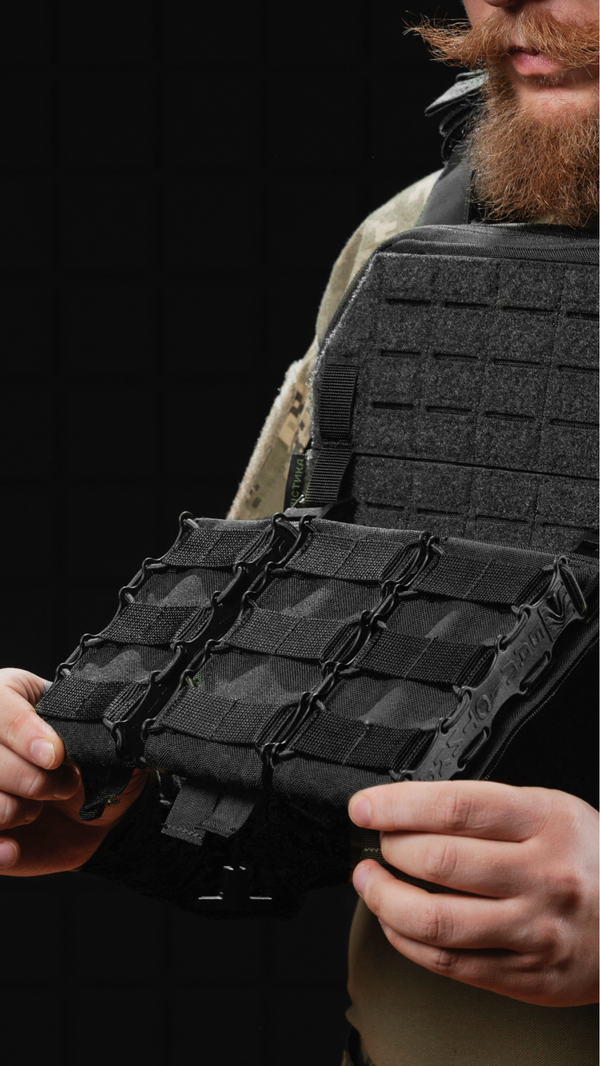 Съемная передняя панель для плитоноски “М4” M-XL (6 ячеек | Черный) ТМ Баллистика Съемная передняя панель для плитоноски “М4” M-XL (6 ячеек | Черный) ТМ Баллистика