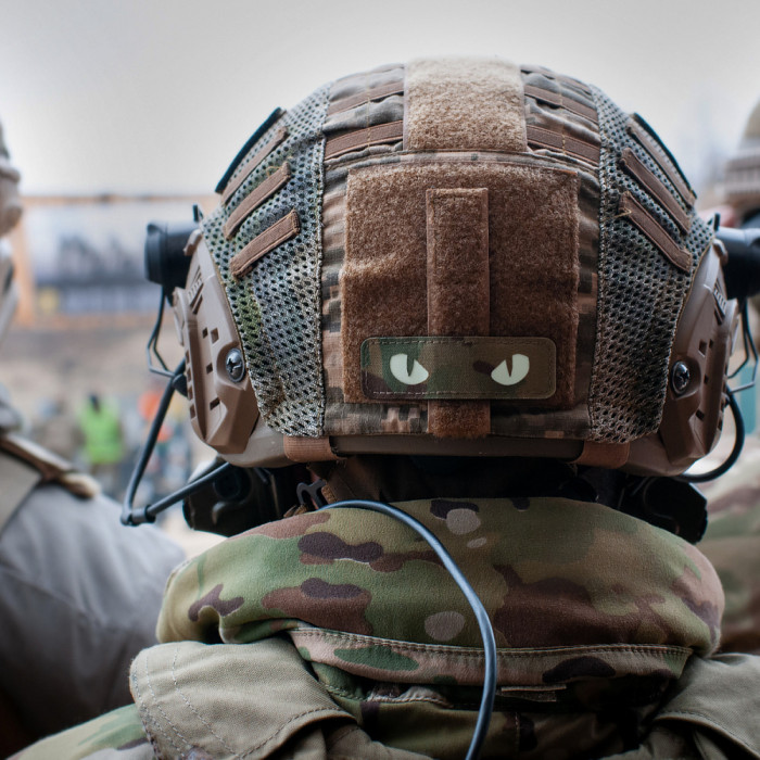 Світлонакопичувальний патч “Cat Eyes” [Біло-зелені очі] (Кордура | Мультикам) ТМ M-Tac